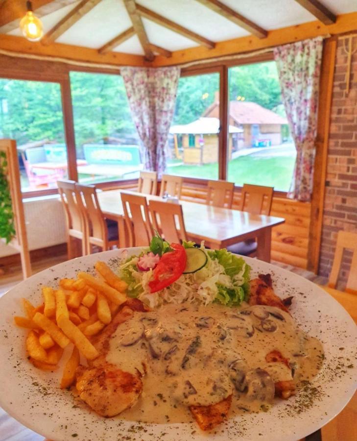 ヴィテズEtno Selo Bistrovoアパートメント エクステリア 写真